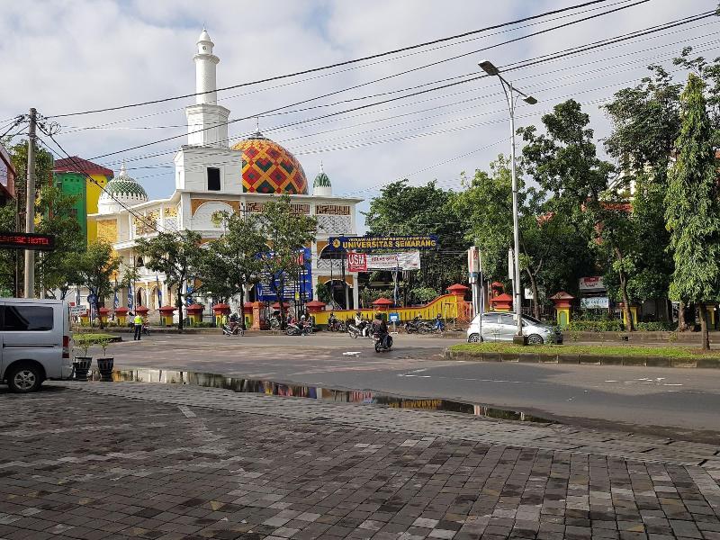 Sunrise Hotel Semarang - Genel