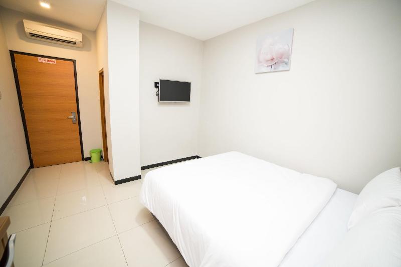Sunrise Hotel Semarang - Oda