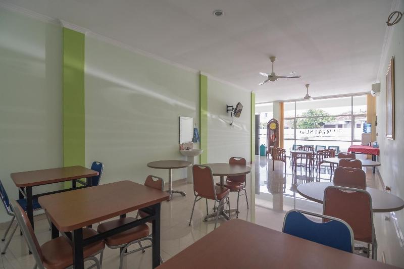 Formerly RedDoorz Syariah @ Gatot Subroto Lampung - Lobi