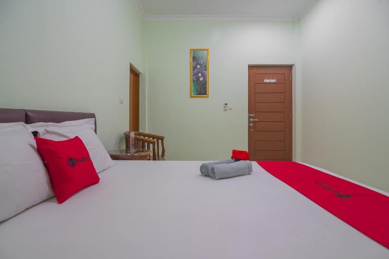 Formerly RedDoorz Syariah @ Gatot Subroto Lampung - Oda
