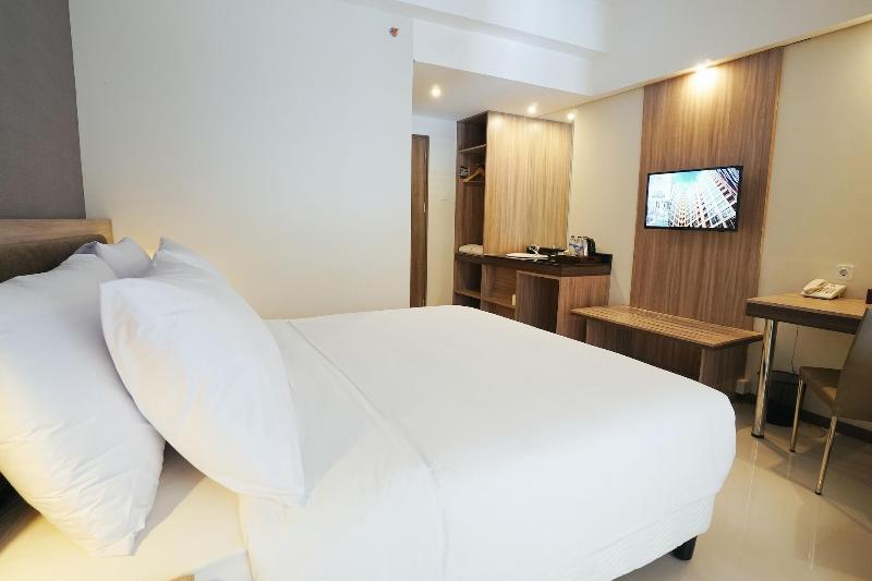 My Tower Hotel Surabaya - Oda