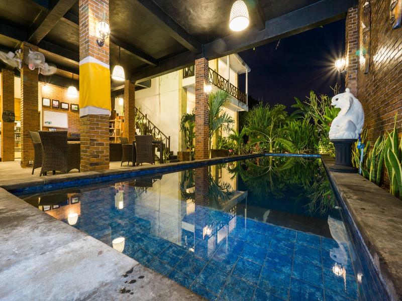 Nyuh Gading Home Stay Lembongan - Genel