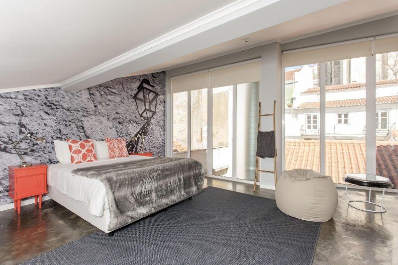 Emporium Lisbon Suites - Oda