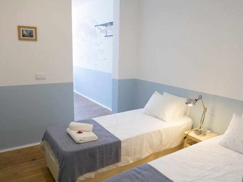 Lisbon Check-In Guesthouse - Oda