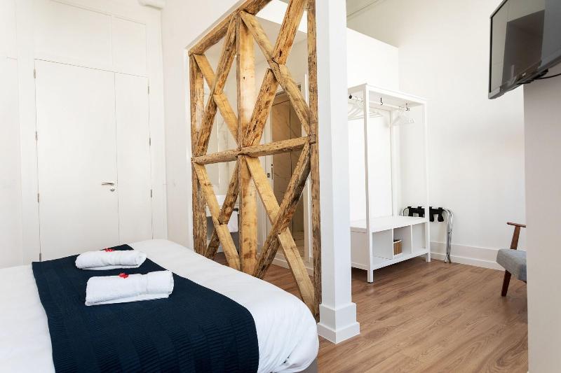 Lisbon Check-In Guesthouse - Oda