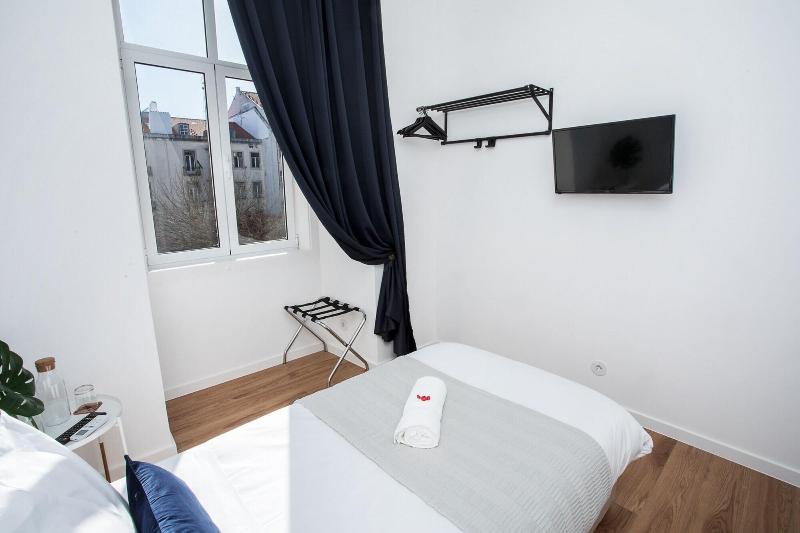 Lisbon Check-In Guesthouse - Oda