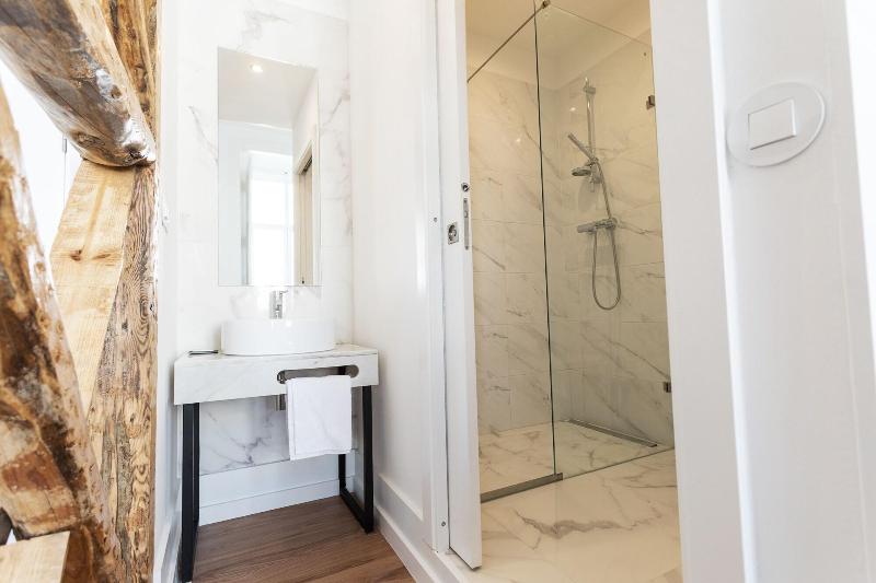 Lisbon Check-In Guesthouse - Oda