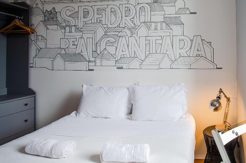 Lisbon Check-In Guesthouse - Oda