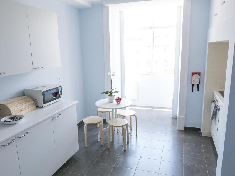 Lisbon Check-In Guesthouse - Oda