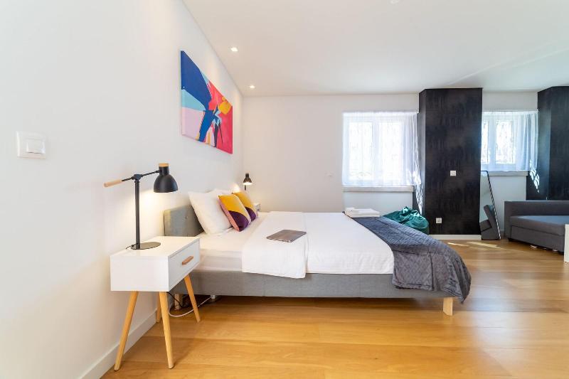 Industrial Lisbon Apartment - Adults Only - Oda