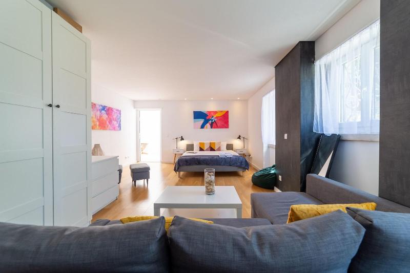 Industrial Lisbon Apartment - Adults Only - Oda