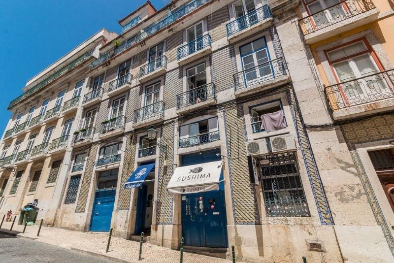 Chiado 44 - Genel