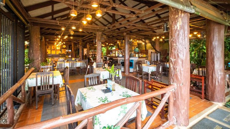 Baan Klang Aow Beach Resort - Restoran