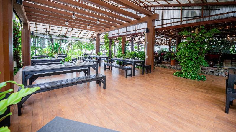 Baan Klang Aow Beach Resort - Restoran