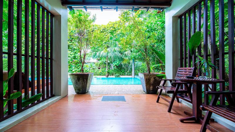 Baan Klang Aow Beach Resort - Teras