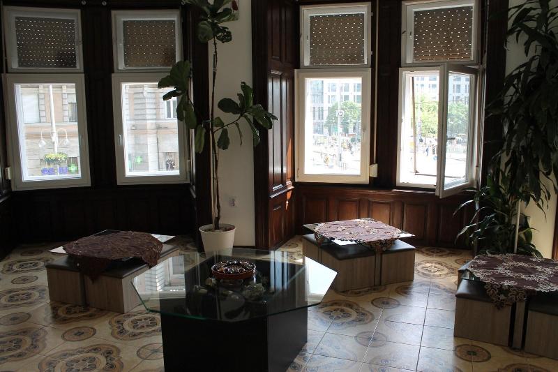 Omega Guesthouse Budapest - Lobi