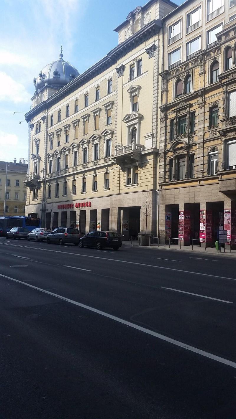 Omega Guesthouse Budapest - Genel