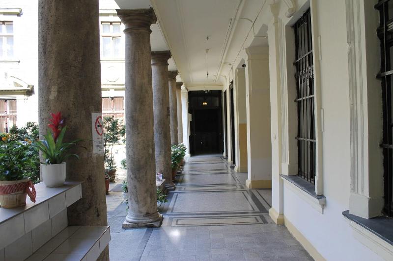 Omega Guesthouse Budapest - Genel