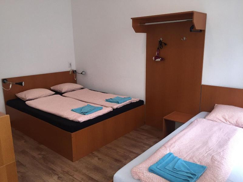 Omega Guesthouse Budapest - Oda