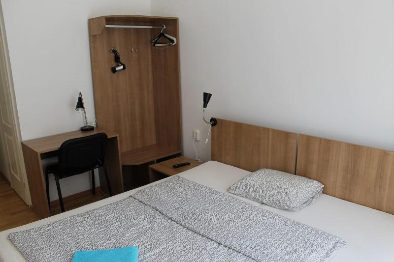 Omega Guesthouse Budapest - Oda