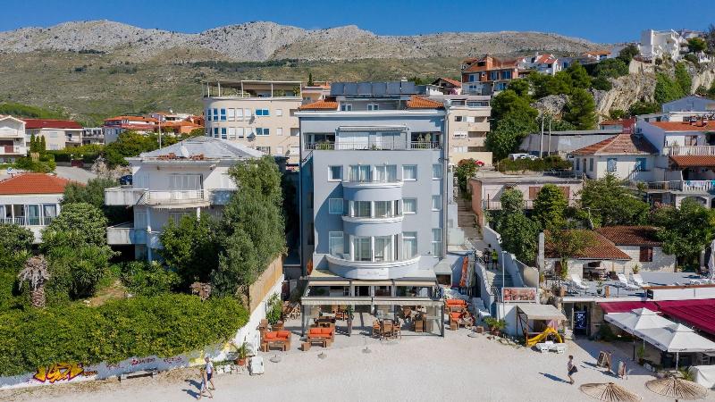 Sunset Split Rooms - Genel