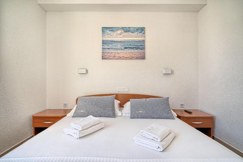 Sunset Split Rooms - Oda