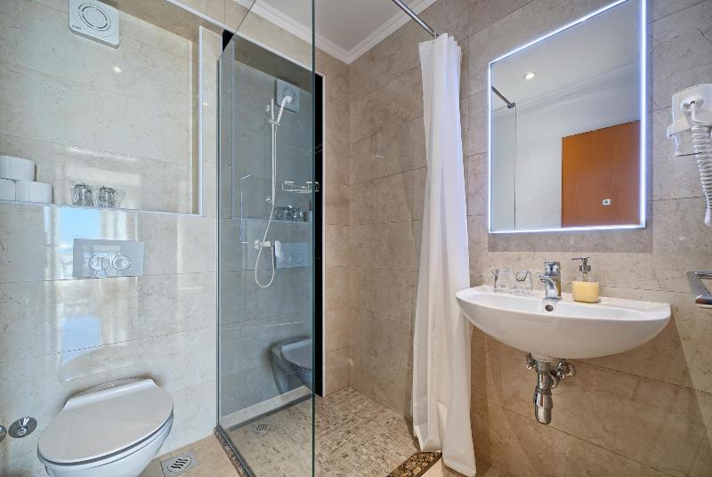 Sunset Split Rooms - Oda