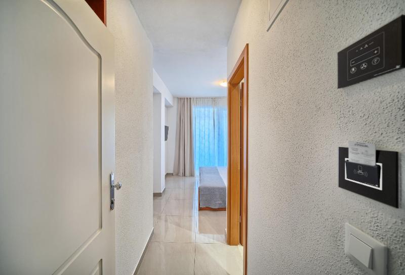 Sunset Split Rooms - Oda