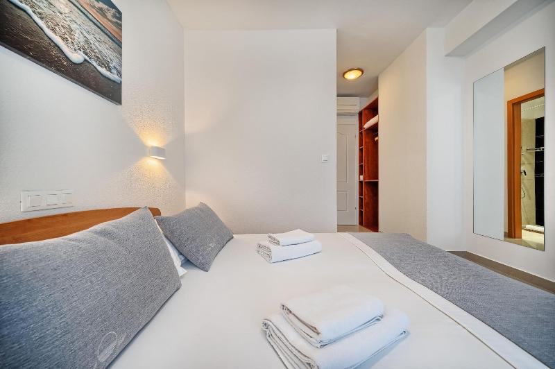 Sunset Split Rooms - Oda