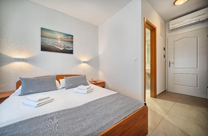 Sunset Split Rooms - Oda