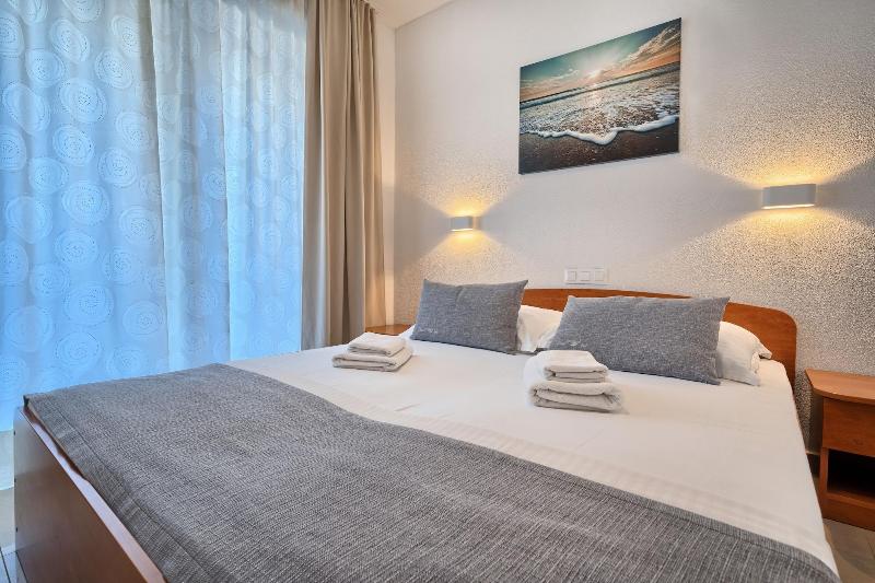 Sunset Split Rooms - Oda