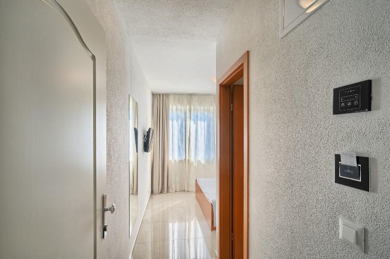 Sunset Split Rooms - Oda