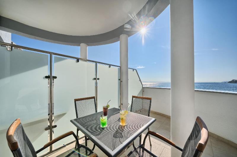 Sunset Split Rooms - Oda
