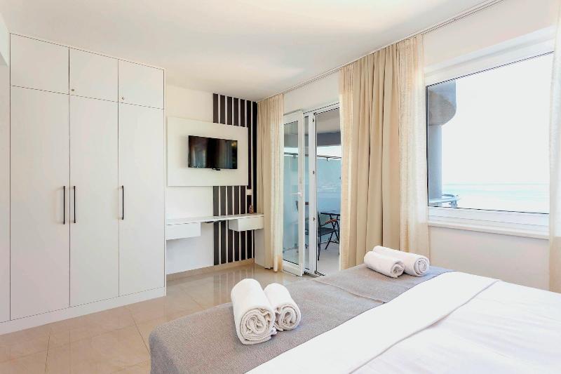 Sunset Split Rooms - Oda