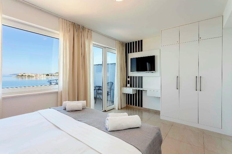 Sunset Split Rooms - Oda