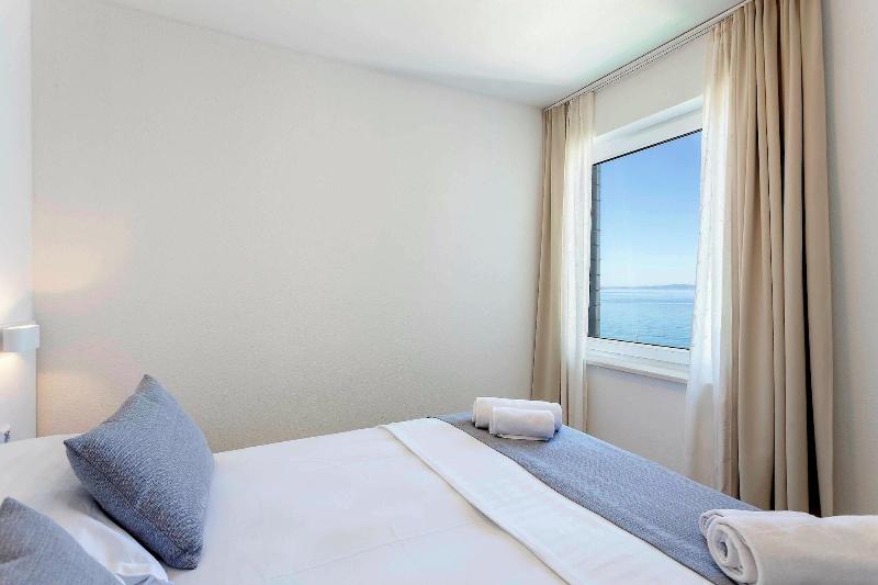 Sunset Split Rooms - Oda