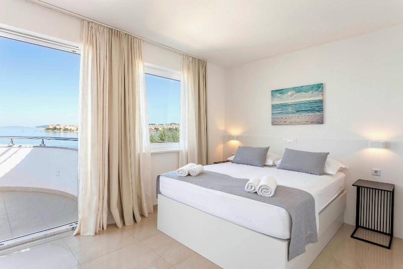 Sunset Split Rooms - Oda