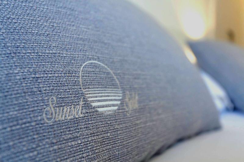 Sunset Split Rooms - Oda