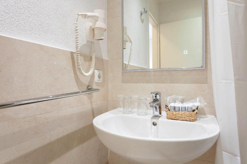 Sunset Split Rooms - Oda