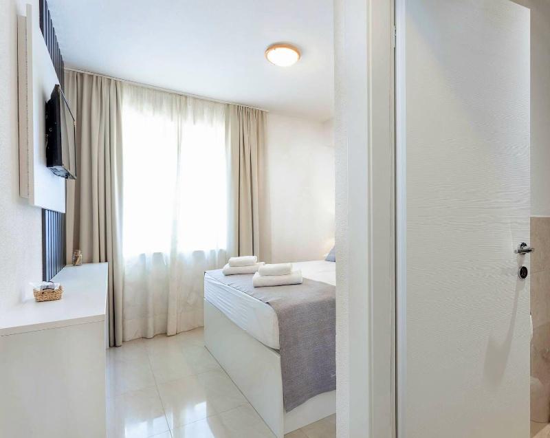 Sunset Split Rooms - Oda