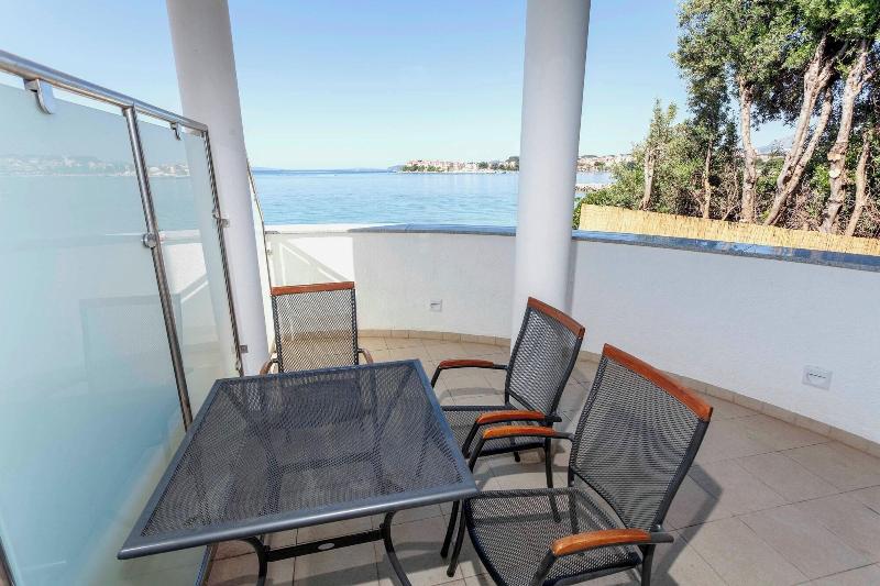 Sunset Split Rooms - Oda