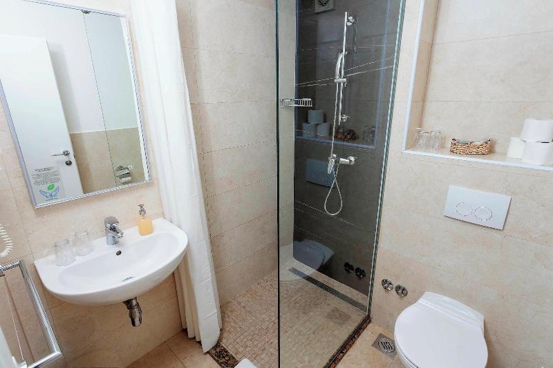 Sunset Split Rooms - Oda