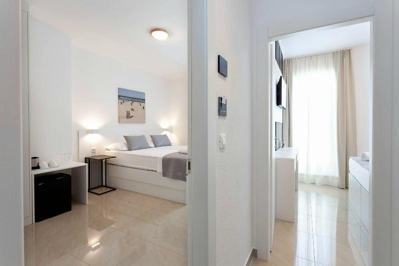 Sunset Split Rooms - Oda