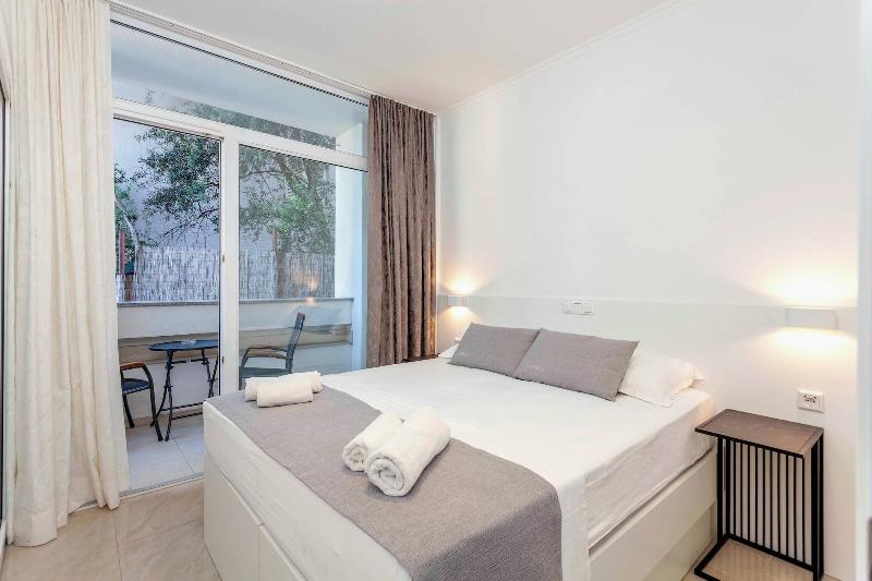 Sunset Split Rooms - Oda