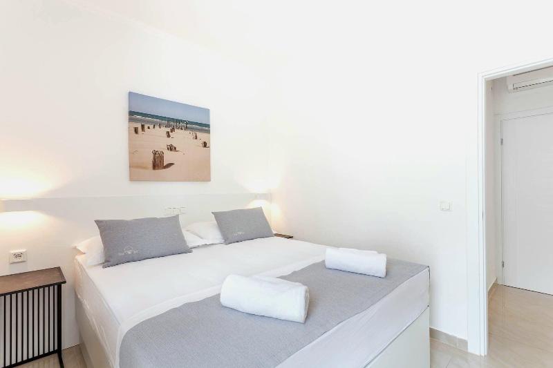 Sunset Split Rooms - Oda