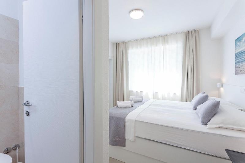 Sunset Split Rooms - Oda