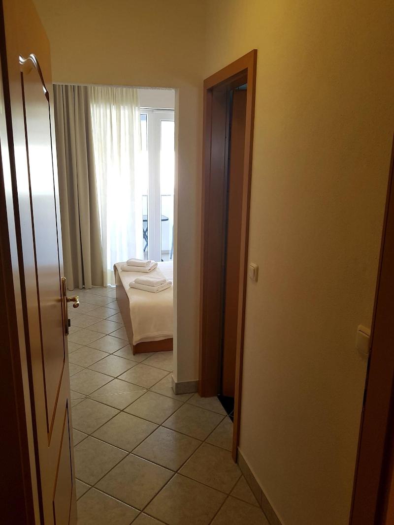 Sunset Split Rooms - Oda