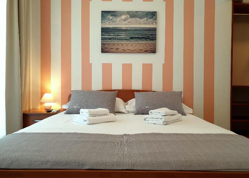 Sunset Split Rooms - Oda
