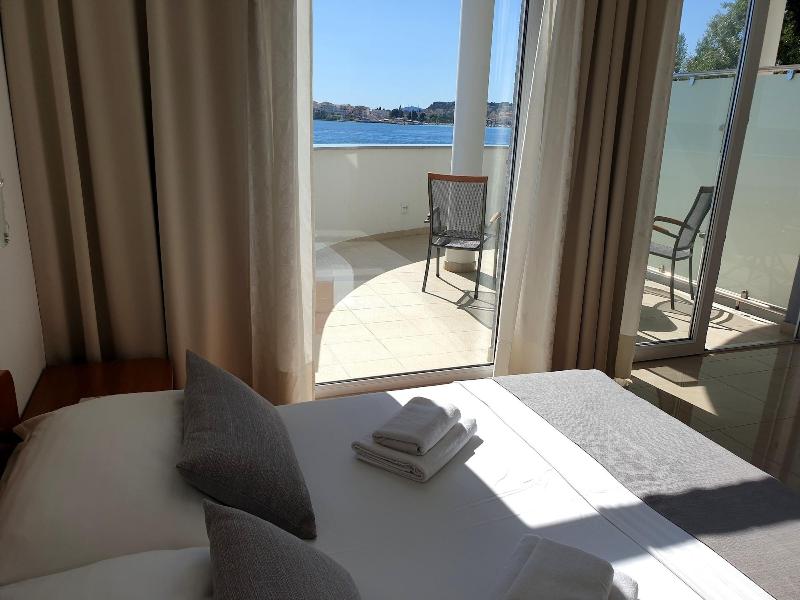 Sunset Split Rooms - Oda