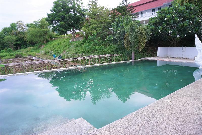 Amaravati Wellness Center Chiangmai - Havuz